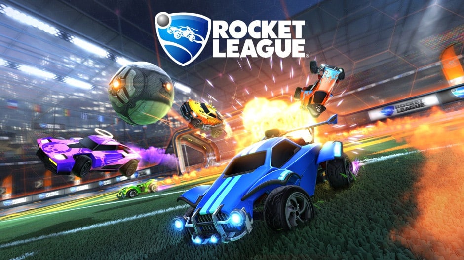 Cena dinâmica do Rocket League com carros voando e colidindo em um estádio, destacando o logotipo do jogo no topo.